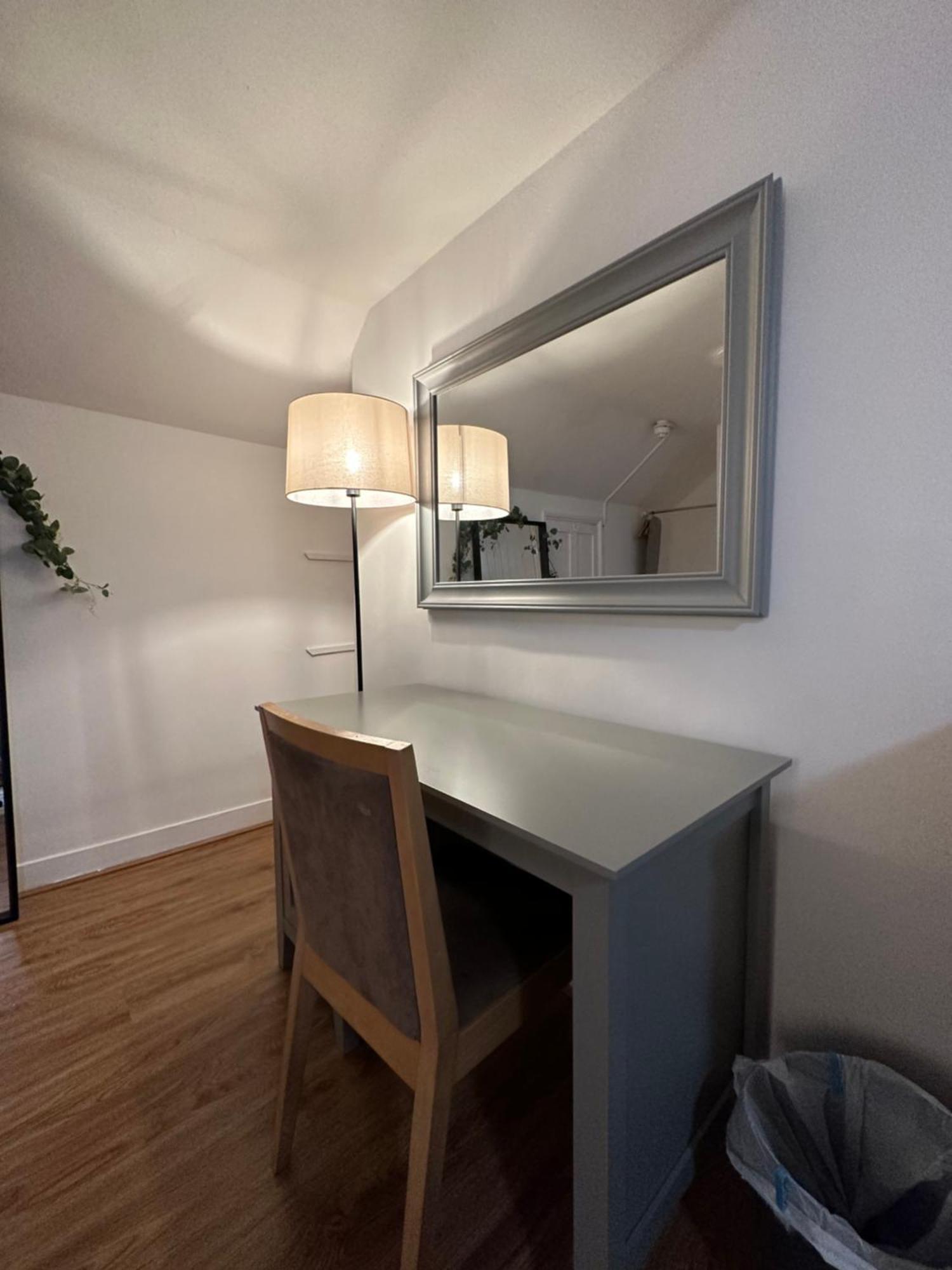 캠브리지 3 Bed Flat With Pool Table 아파트 외부 사진